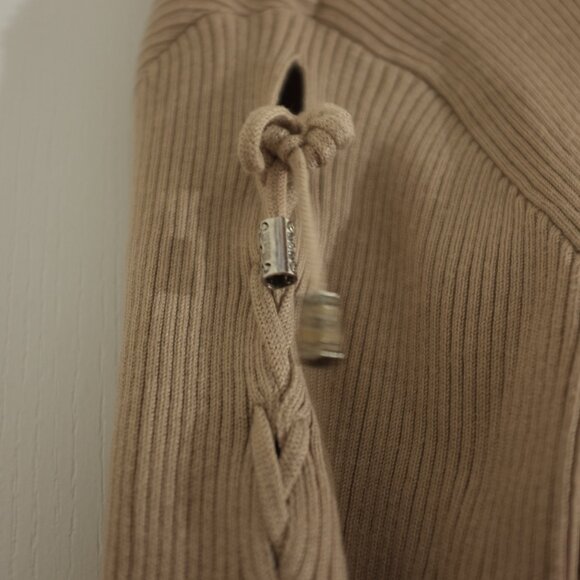 COPY - HWA apparel tan crossover sweater with lace up sleeves detail size M - Picture 6 of 6
